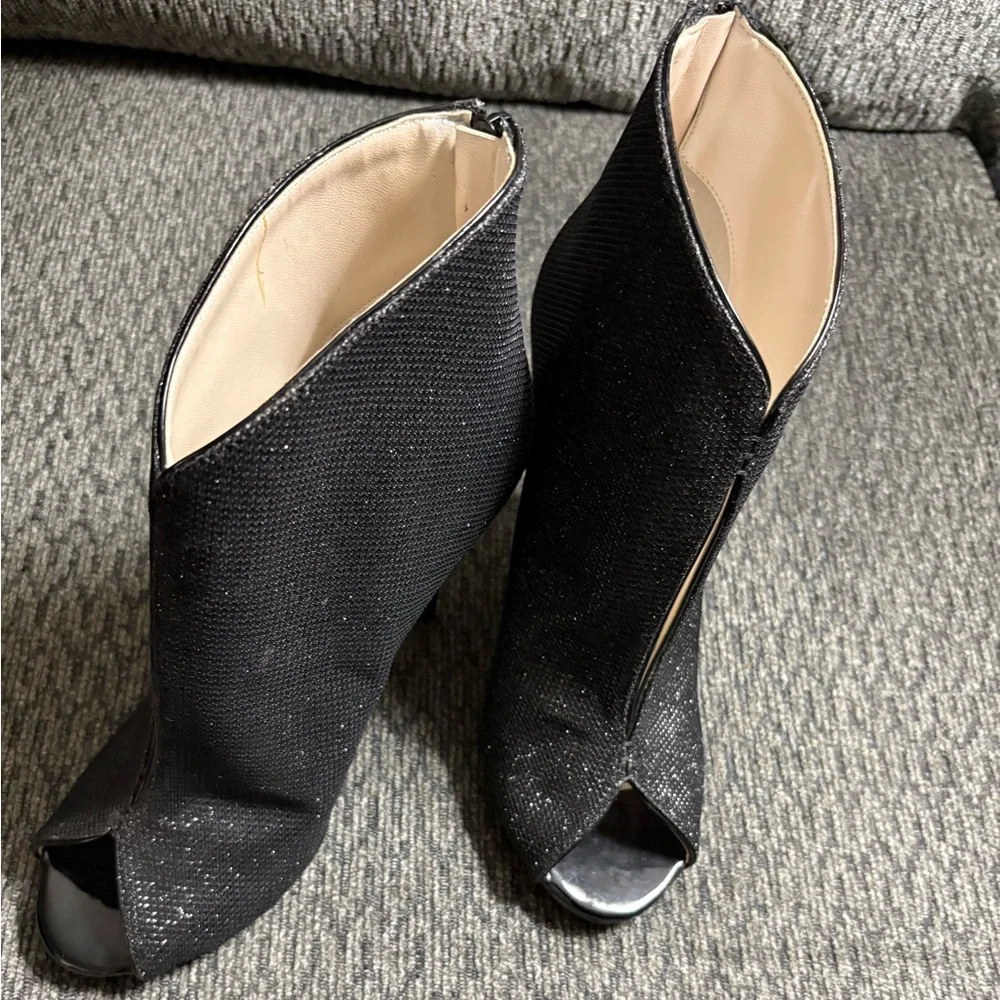 Caparros Pavlova Sparkly Black High Bootie Heels Open Toe Womens Size 8